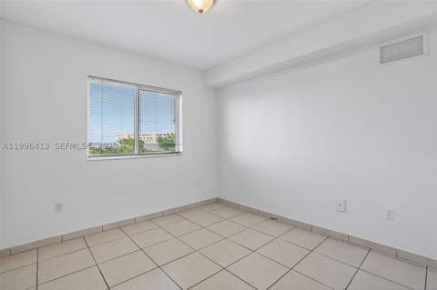 11060 SW 196th St 504, Cutler Bay FL - photo 11 of 25