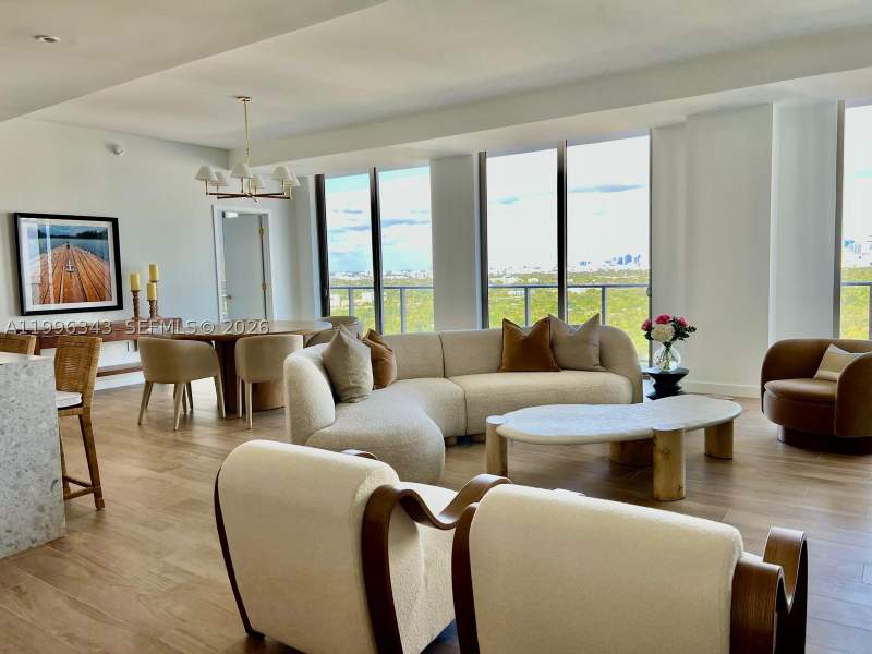 3 bedroom Condominium at 2678 Tigertail Ave 2006, Mr. C Tigertail Tower, Coconut Grove — photo 3