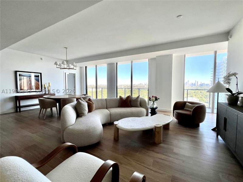 3 bedroom Condominium at 2678 Tigertail Ave 2006, Mr. C Tigertail Tower, Coconut Grove — photo 4