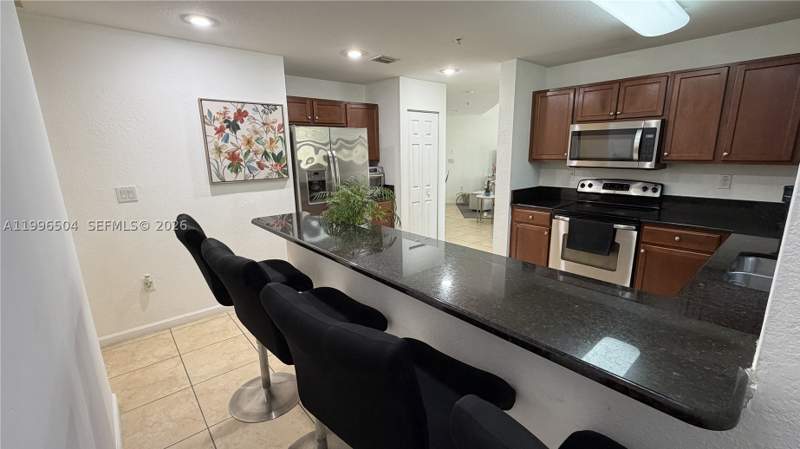 4 bedroom Condominium at 11605 NW 89th St 220, St Mortiz At Doral Condo, Doral — photo 5