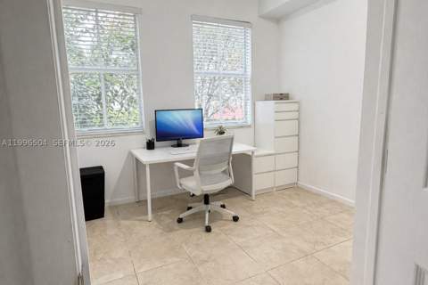 11605 NW 89th St 220, Doral FL - photo 9 of 32