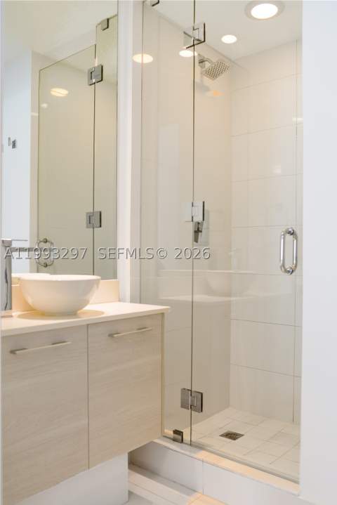 650 NE 32nd St 2104, Miami FL - photo 16 of 52