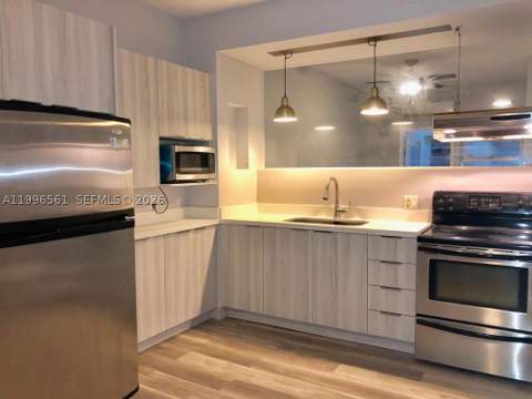 1325 Meridian Ave 5, Miami Beach FL - photo 11 of 22
