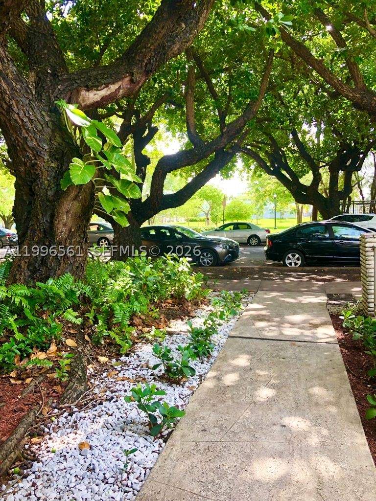 1 bedroom Condominium at 1325 Meridian Ave 5, The Leslie Condo, Miami Beach — photo 2