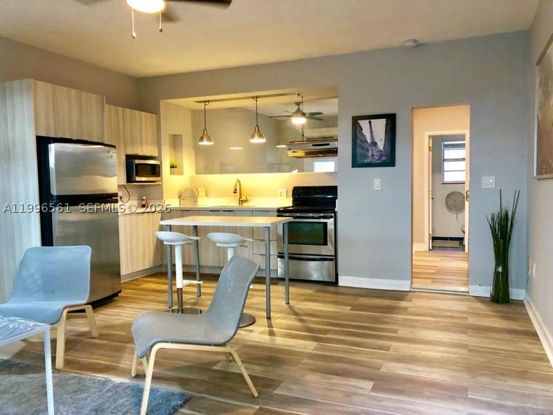 1 bedroom Condominium at 1325 Meridian Ave 5, The Leslie Condo, Miami Beach — photo 5