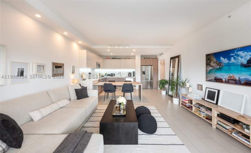 2 bedroom Condominium at 151 Crandon Blvd 241, The Emeraldbay @ Key Colo, Key Biscayne — photo 4