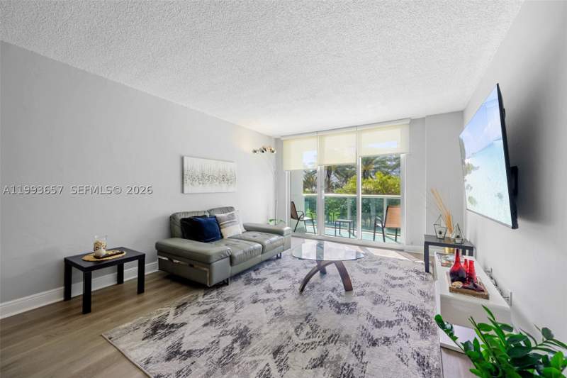 1 bedroom Condominium at 19370 Collins Ave 225, Ocean Reserve Condo, Sunny Isles Beach — photo 4