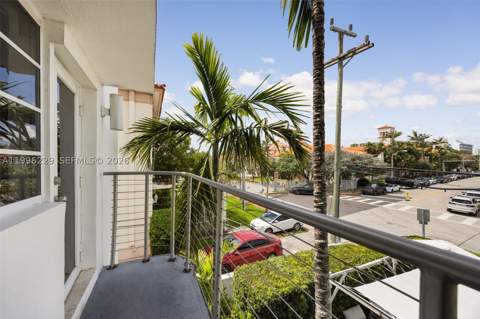 3915 N Meridian Ave 201, Miami Beach FL - photo 14 of 33