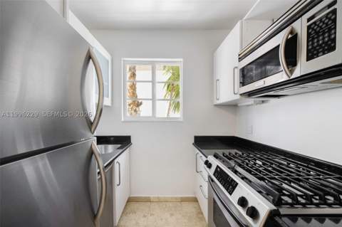 3915 N Meridian Ave 201, Miami Beach FL - photo 24 of 33