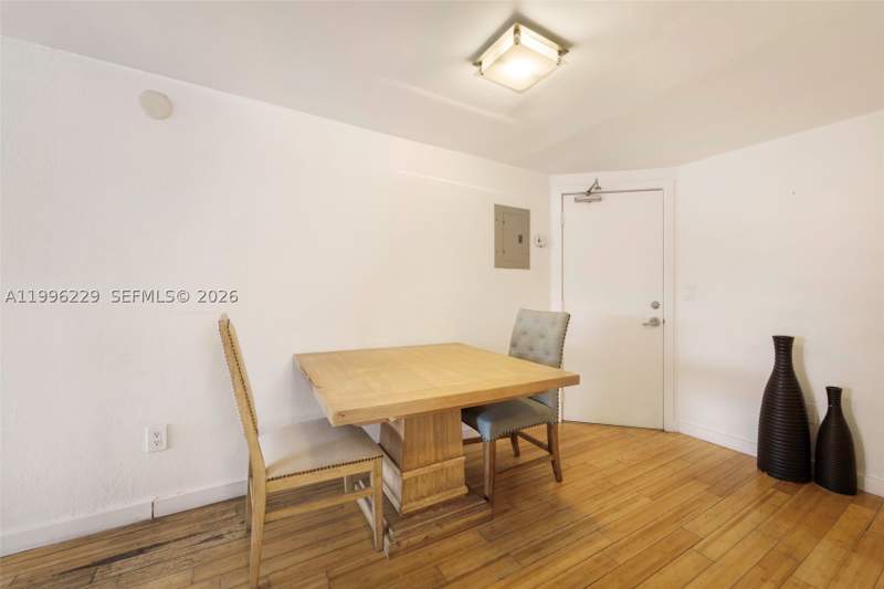 0 bedroom Condominium at 3915 N Meridian Ave 201, The Waterclub Condo, Miami Beach — photo 5