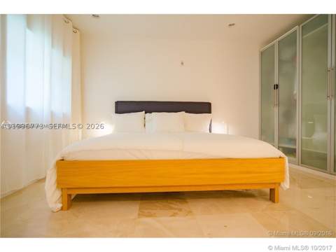 929 Michigan Ave 1, Miami Beach FL - photo 11 of 16