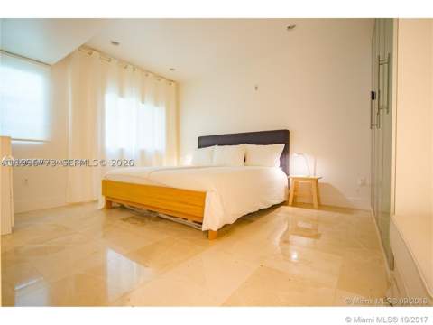 929 Michigan Ave 1, Miami Beach FL - photo 9 of 16