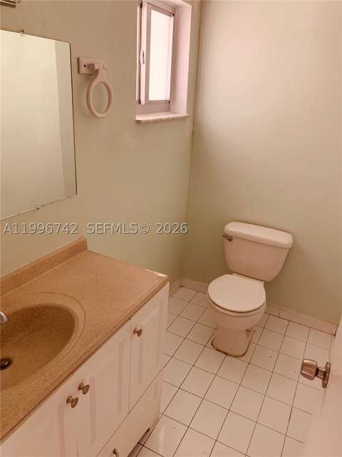 1110 Salzedo St 2C, Coral Gables FL - photo 7 of 17