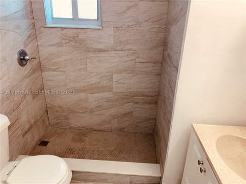 1110 Salzedo St 2C, Coral Gables FL - photo 9 of 17