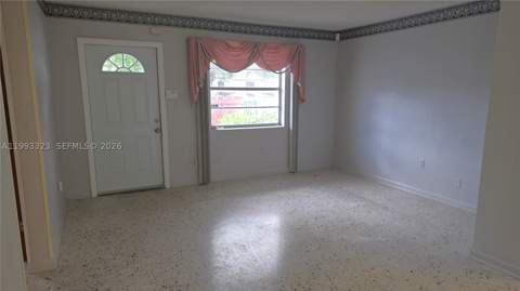 3066 NW 28th St, Miami FL - photo 6 of 27