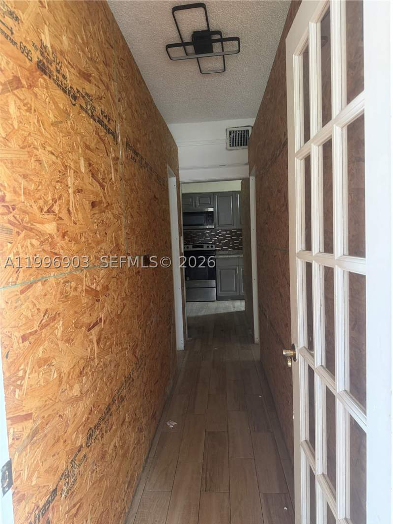 3 bedroom SingleFamilyResidence at 634 SW 10th Ave, Lawrence Estate Land Co, Miami — photo 3