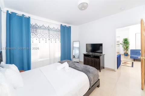 918 Ocean Dr 202, Miami Beach FL - photo 11 of 18