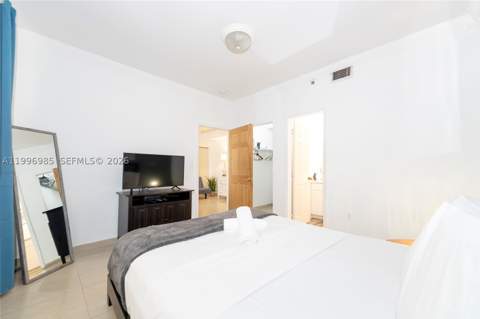 918 Ocean Dr 202, Miami Beach FL - photo 14 of 18
