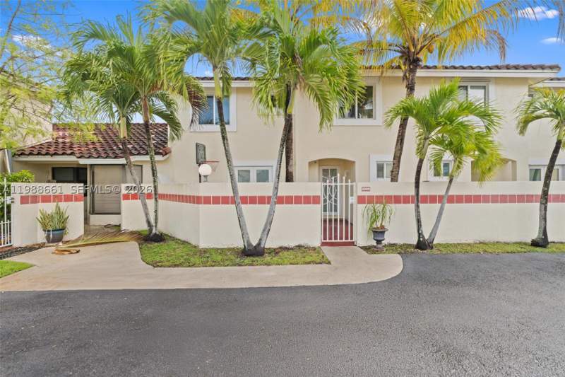 3 bedroom Condominium at 3309 San Remo Cir, San Remo, Homestead — photo 2