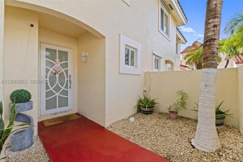 3309 San Remo Cir, Homestead FL - photo 6 of 39