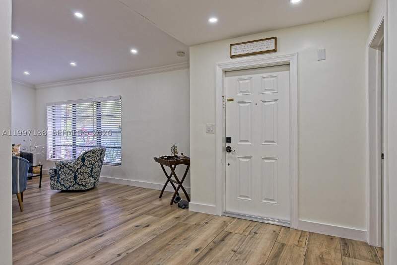 3 bedroom SingleFamilyResidence at 10900 SW 124th Rd, Pine Shore Sec 7, Miami — photo 2