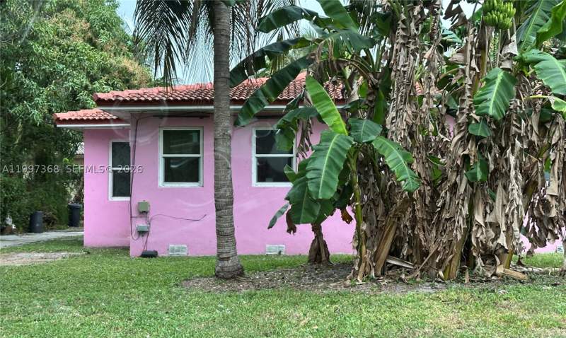 2 bedroom SingleFamilyResidence at 9100 N Miami Ave, Rector Subdivision, Miami Shores — photo 5