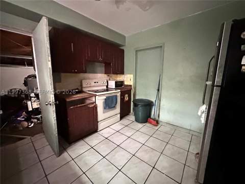 9100 N Miami Ave, Miami Shores FL - photo 9 of 25