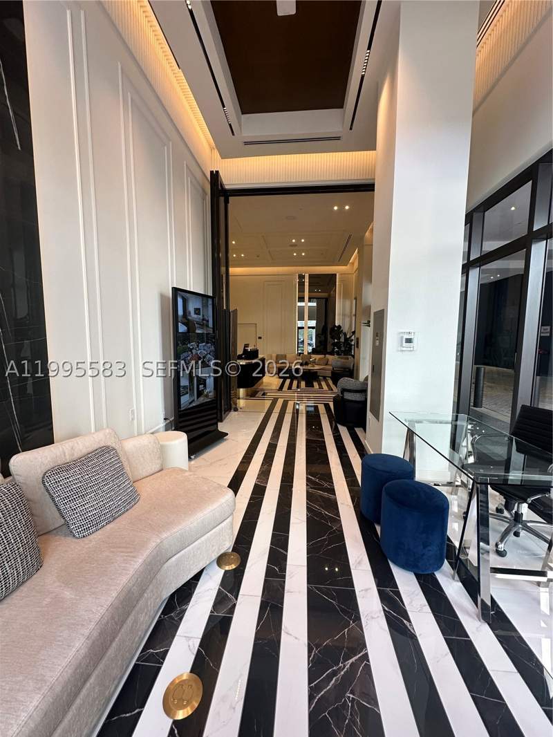 1 bedroom Condominium at 4220 Laguna St 308, The Avenue Coral Gables, Coral Gables — photo 2