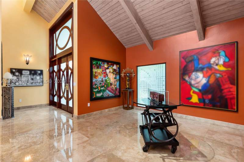 5 bedroom SingleFamilyResidence at 20251 W Oak Haven Cir, Oak Haven Sub Sec 3, Miami — photo 2