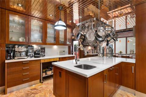 20251 W Oak Haven Cir, Miami FL - photo 24 of 68