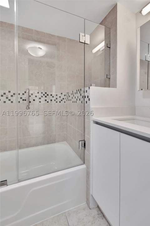 2901 S Bayshore Dr 16G, Miami FL - photo 15 of 53