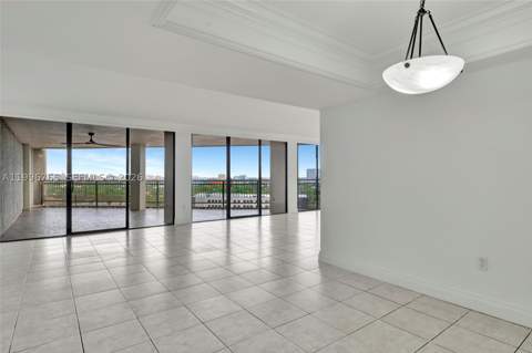 2901 S Bayshore Dr 16G, Miami FL - photo 8 of 53