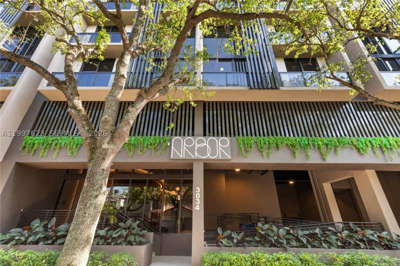 4 bedroom Condominium at 3034 Oak Avenue 504, Arbor Coconut Grove, Coconut Grove — photo 1