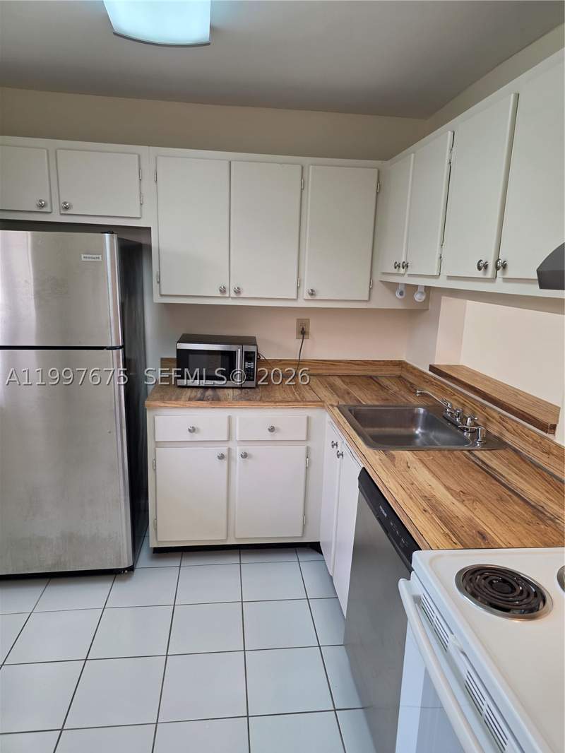 1 bedroom Condominium at 8005 SW 107th Ave 309, The Horizons Condo #6, Miami — photo 3