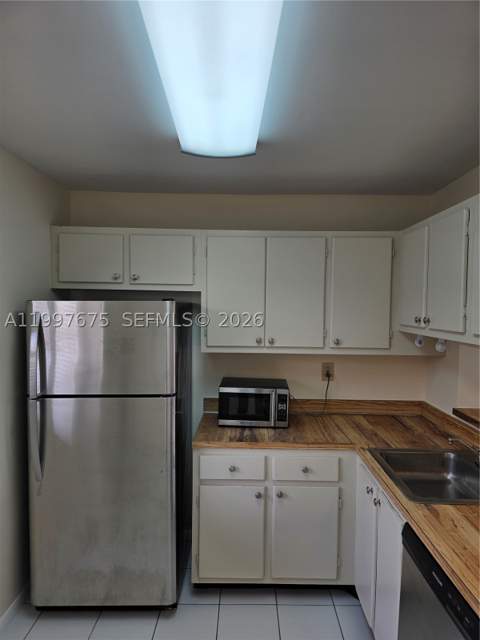 8005 SW 107th Ave 309, Miami FL - photo 6 of 36