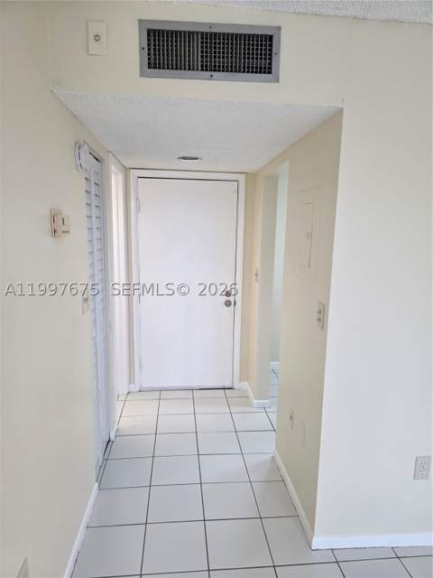 8005 SW 107th Ave 309, Miami FL - photo 7 of 36