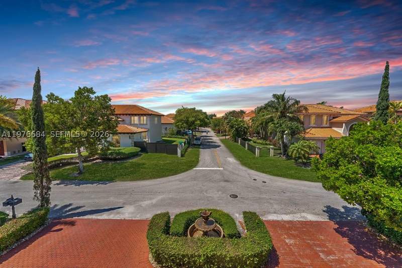 5 bedroom SingleFamilyResidence at 18821 SW 74th Ct, Cutler Cay, Cutler Bay — photo 2