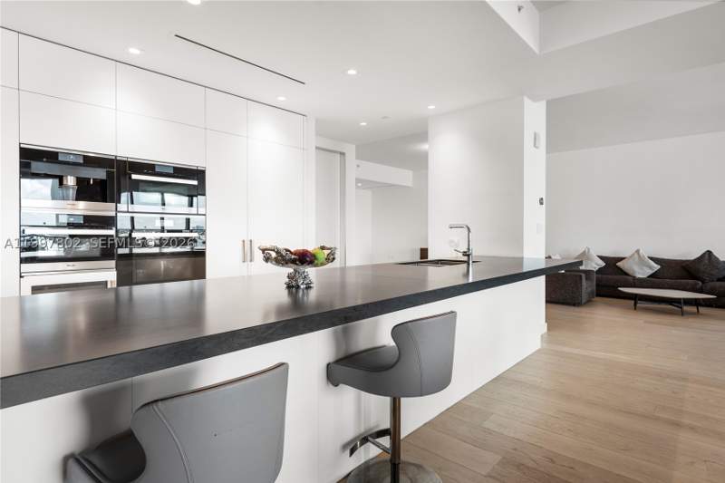 3 bedroom Condominium at 6882 Fisher Island Dr 6882, Palazzo Del Sol/Della Lun, Miami Beach — photo 3