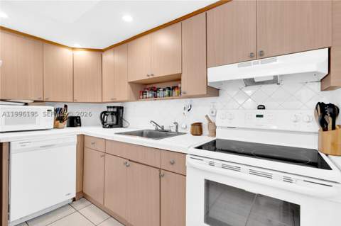 6133 SW 62nd Ter, South Miami FL - photo 13 of 46