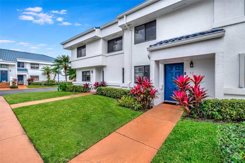2 bedroom Townhouse at 21300 San Simeon Way K2, San Simeon The Calif Club, Miami — photo 1