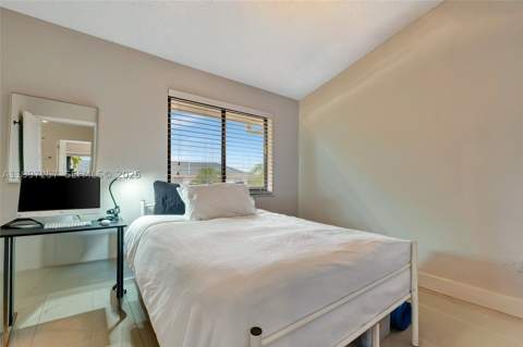 21300 San Simeon Way K2, Miami FL - photo 20 of 27