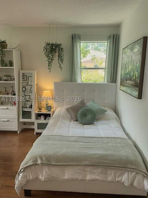 605 Ives Dairy Rd 205-7, Miami FL - photo 21 of 62