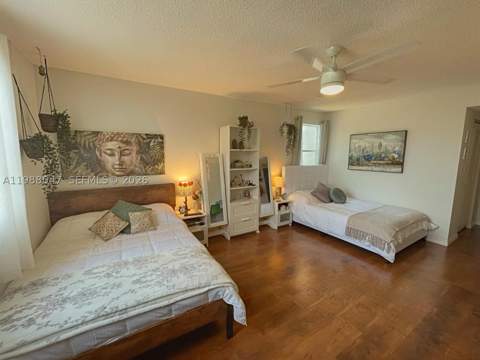 605 Ives Dairy Rd 205-7, Miami FL - photo 23 of 62