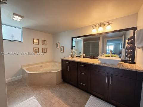605 Ives Dairy Rd 205-7, Miami FL - photo 24 of 62