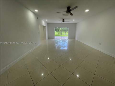 19740 W Saint Andrews Dr, Hialeah FL - photo 23 of 40