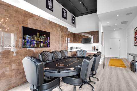 244 Biscayne Blvd 239, Miami FL - photo 8 of 33