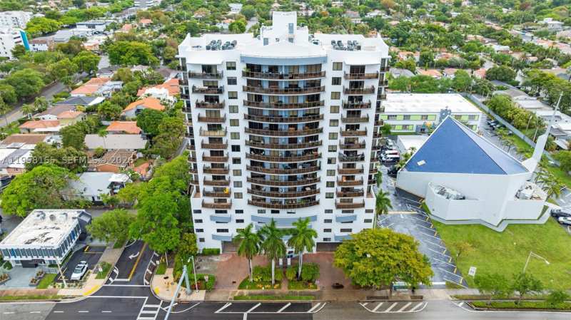 2 bedroom Condominium at 2301 SW 27th Ave 906, The Luxor Residences Cond, Miami — photo 1