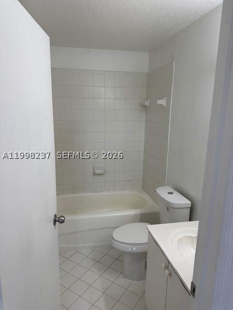 1240 SE 28th Ct 102, Homestead FL - photo 6 of 8