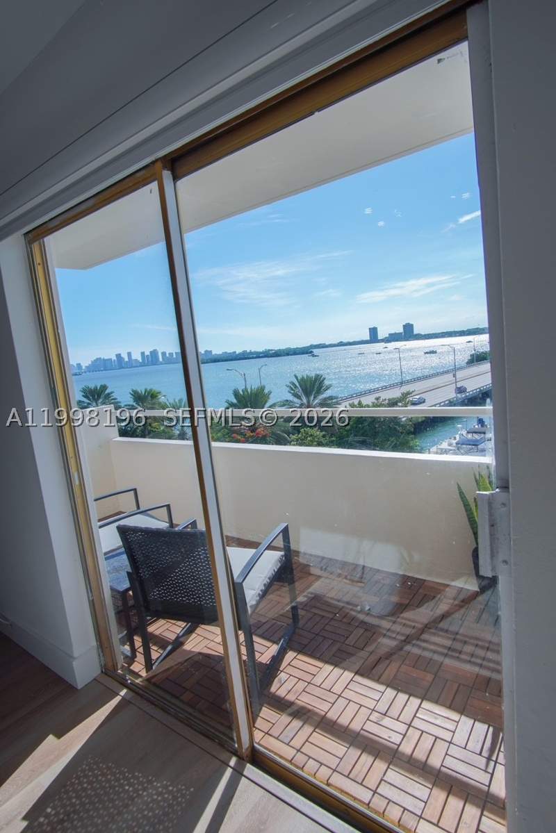 1 bedroom Condominium at 7904 West Dr 501, Bayshore Yacht & Tennis C, North Bay Village — photo 4