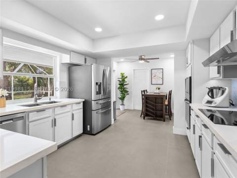 16400 SW 80th Ave, Palmetto Bay FL - photo 11 of 28